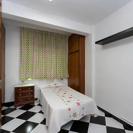 Downtown And Apartment Malaga